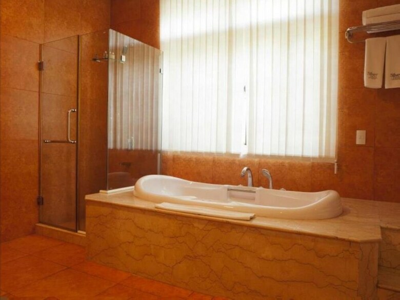 Hotel Toki Saigon Resort & Spa