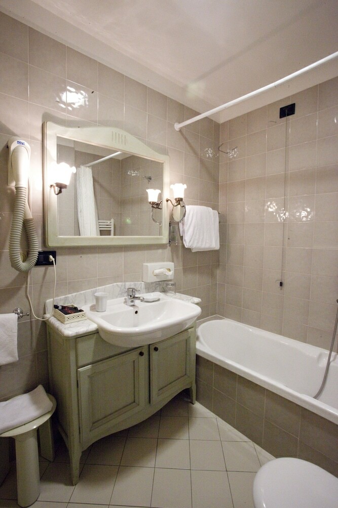 Hotel Monte Del Re