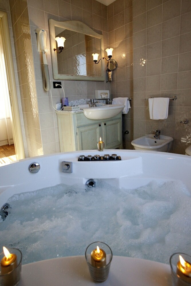 Hotel Monte Del Re