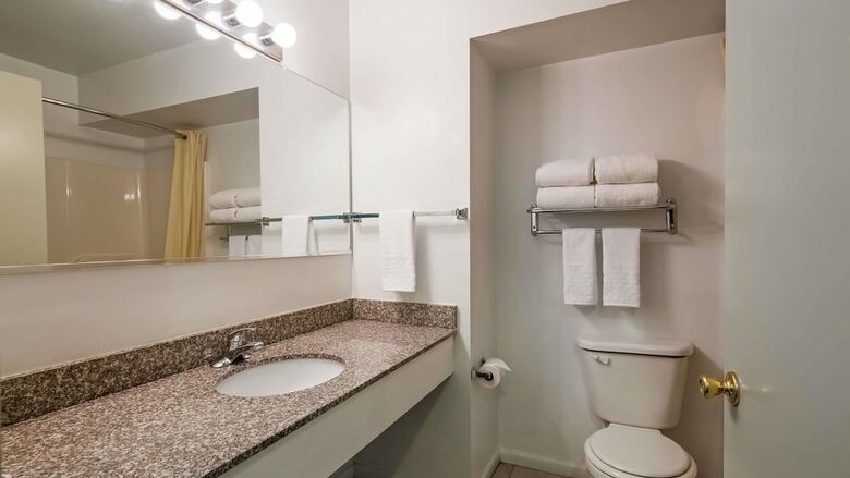 Surestay Plus Hotel By Best Western Berkeley Springs