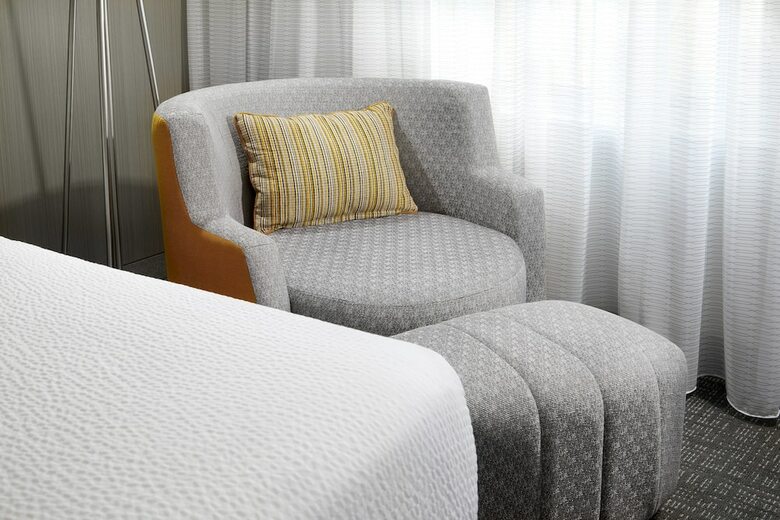 Hotel Courtyard By Marriott Edison Woodbridge