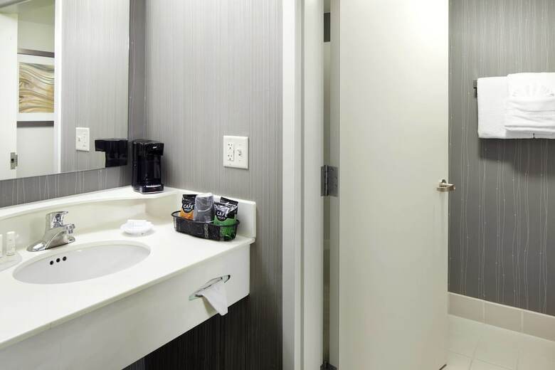 Hotel Courtyard By Marriott Edison Woodbridge
