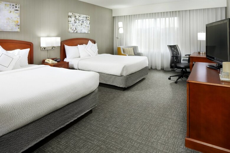 Hotel Courtyard By Marriott Edison Woodbridge