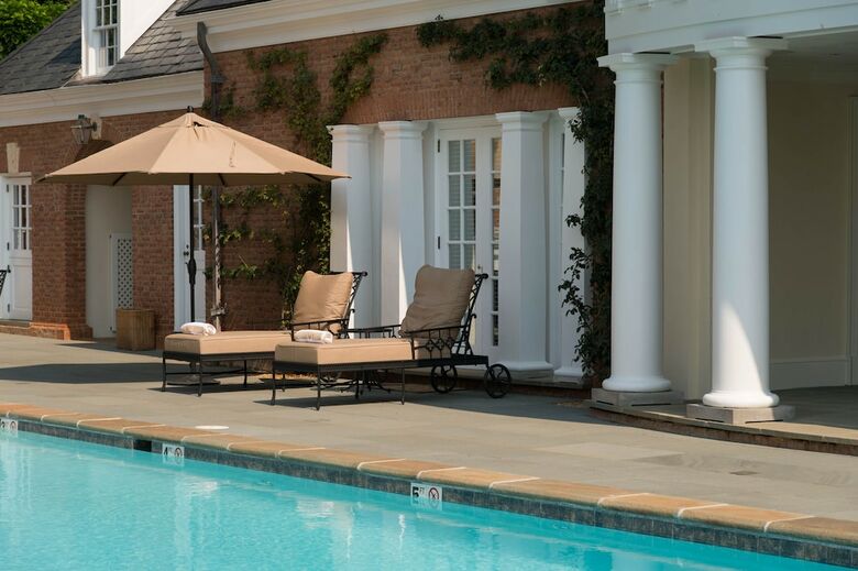 Hotel Albemarle Estate At Trump Winery