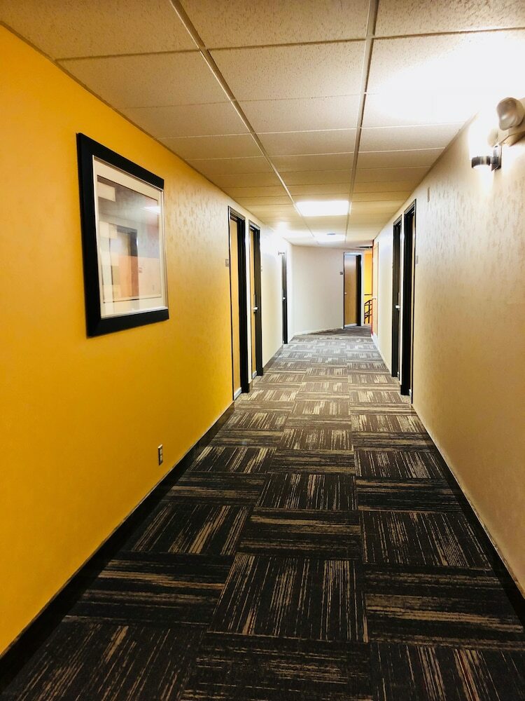 Hotel Broadway Inn Conference Center