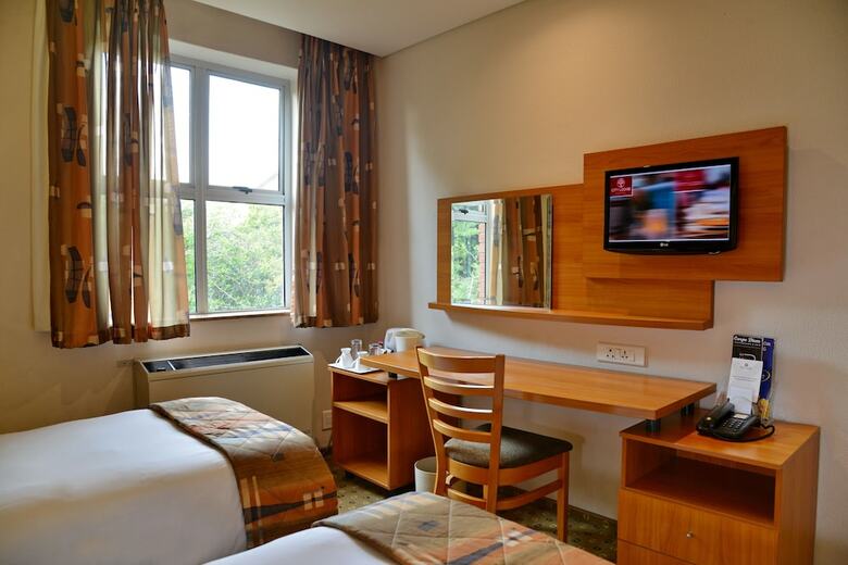 Hotel Town Lodge Sandton, Grayston Drive