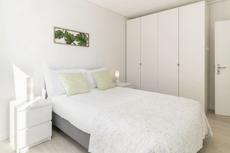 Cal�ada Do Pico I By An Island Apart