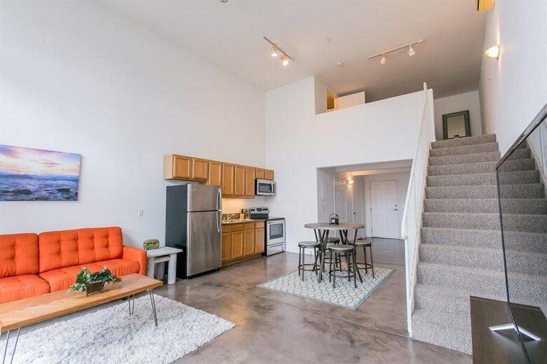 Apartamentos Little Italy Modern Lofts