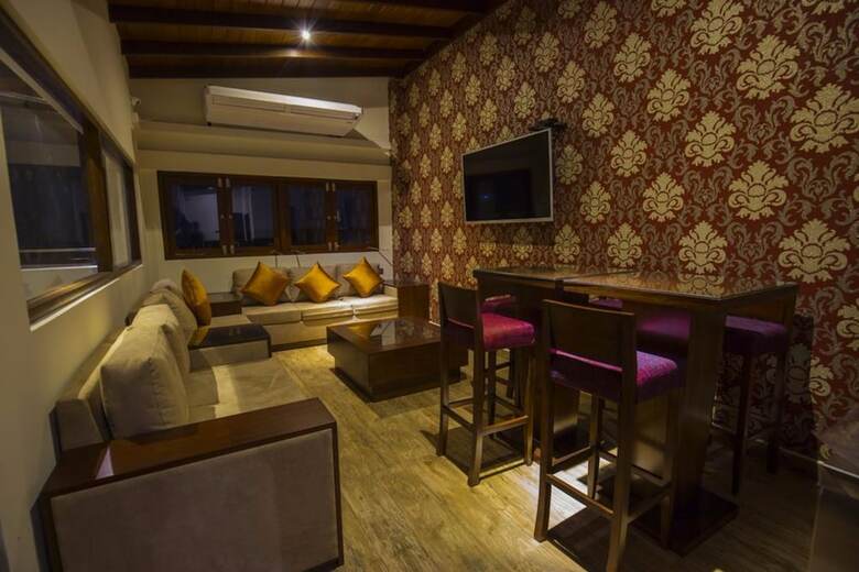 Seven Eleven Hotel -colombo