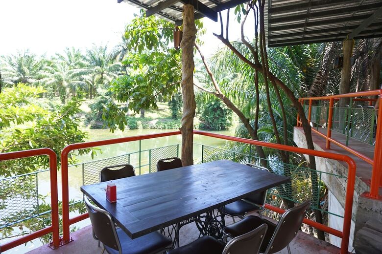 Hotel Krang Prong Resort And Took Kitchen