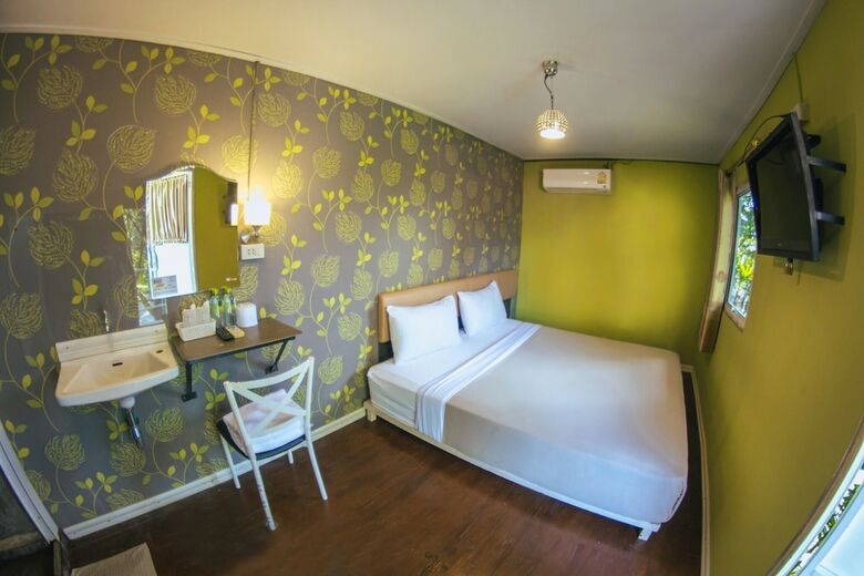Iron Resort&hotel