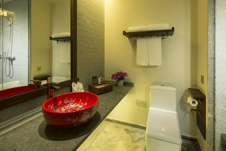 Sunforest Resort Hotel
