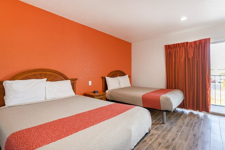 Motel Studio 6 Englewood, Fl