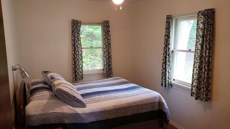 Hotel Miners Bay Lodge