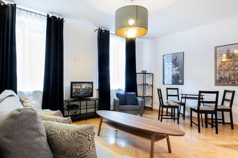 Apartamentos Freta 34/36 M. 8