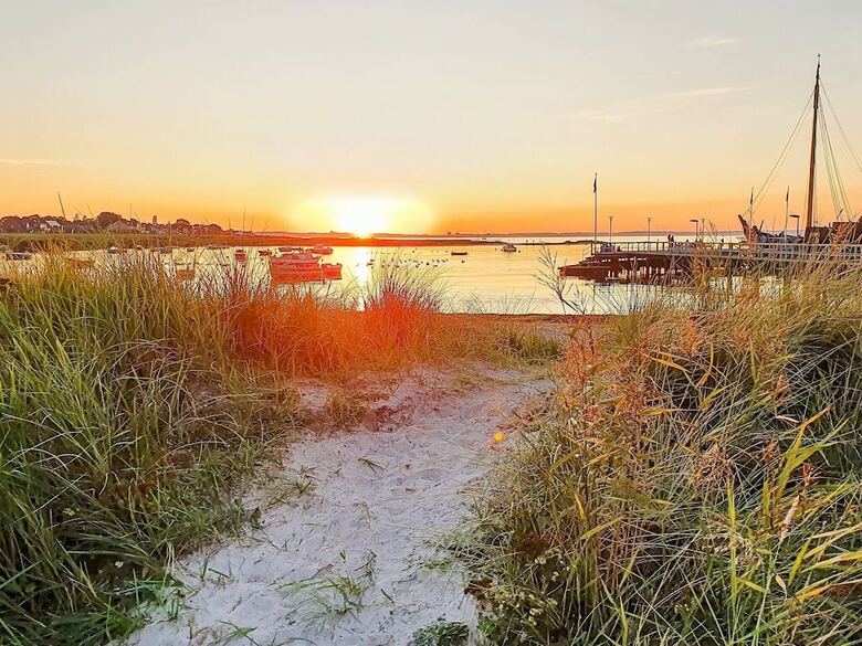 Apartamentos 5 Star Holiday Home In Wendtorf