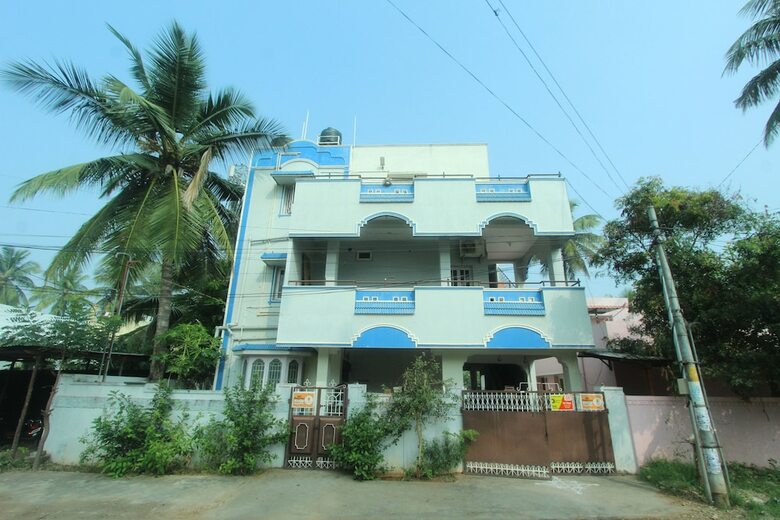 Hotel Oyo 25080 Vivekam Home Stay