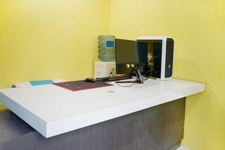 Hotel Spot On 2577 Pondok Garasi