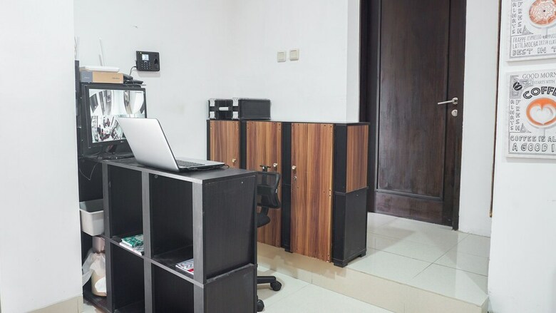 Hotel Oyo 2609 Black Dots