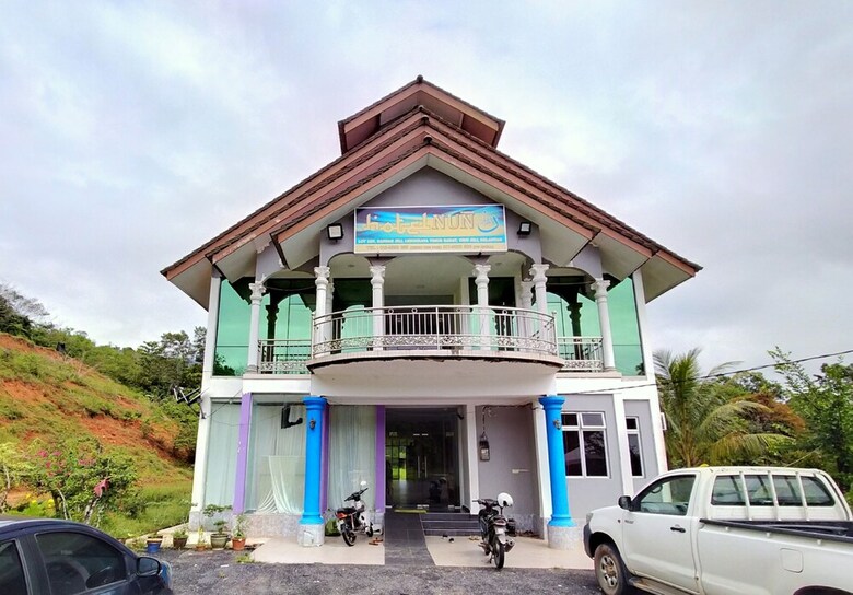 Oyo 89933 Nun Hotel