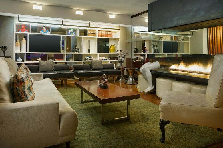 Hotel J House Greenwich