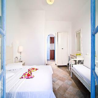 Koufonisia Hotel & Resort