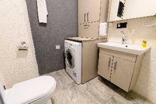Global Suites Hotel