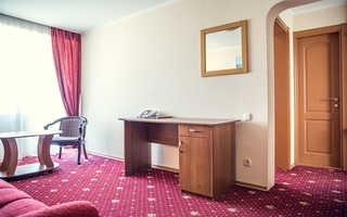 Yunost Accord Hotel