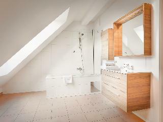 Sky9 Penthouse Apartment With City View