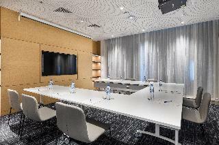 Studio M Arabian Plaza Hotel & Hotel Apartments