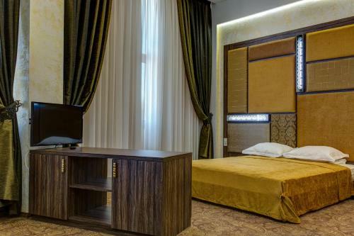 Khan-chinar Hotel