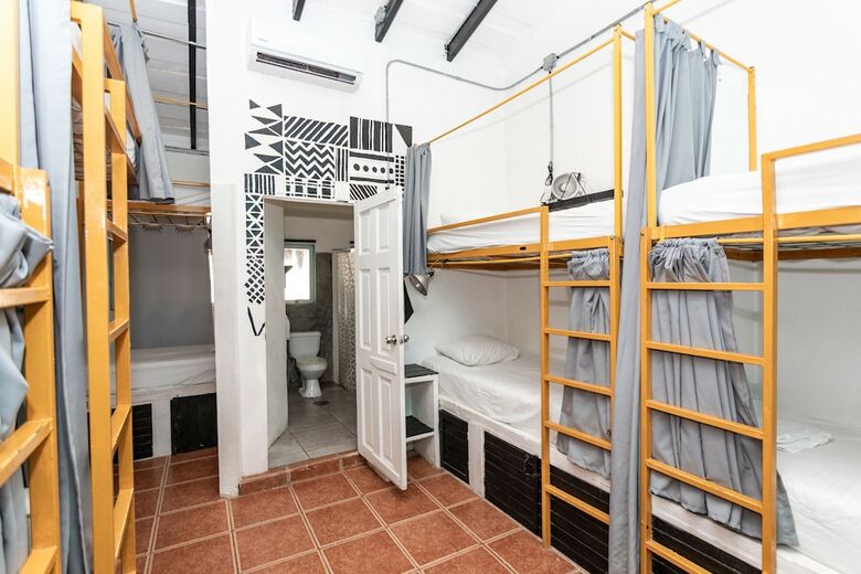 Hotel Selina Santa Teresa North