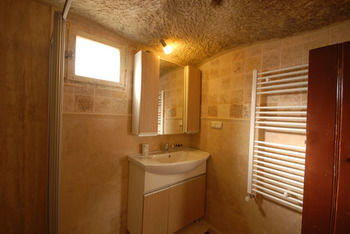 Posada Arif Cave Hotel