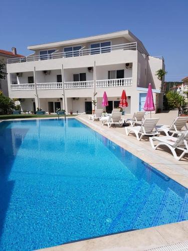 Hostal Hotel Do?a �e?me