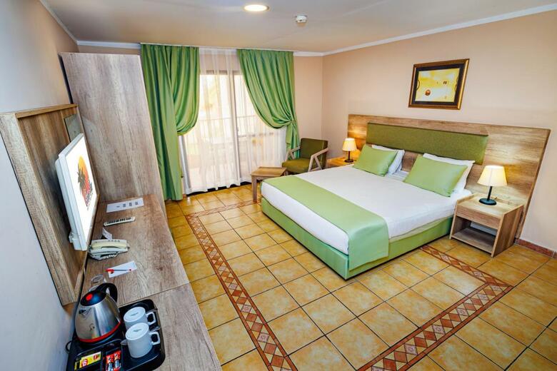 Ocean Bay Hotel & Resort