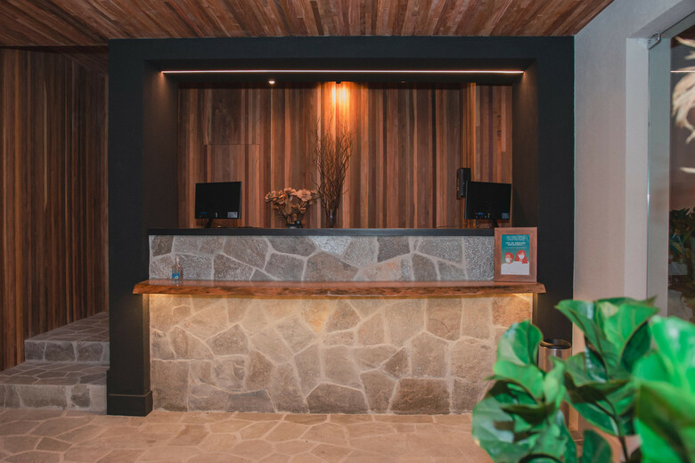Pauli Hotel
