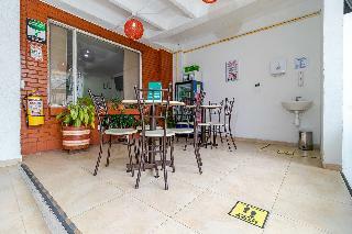 Hotel Ayenda 1025 Nabusimake