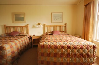Hotel Old Faithful Inn
