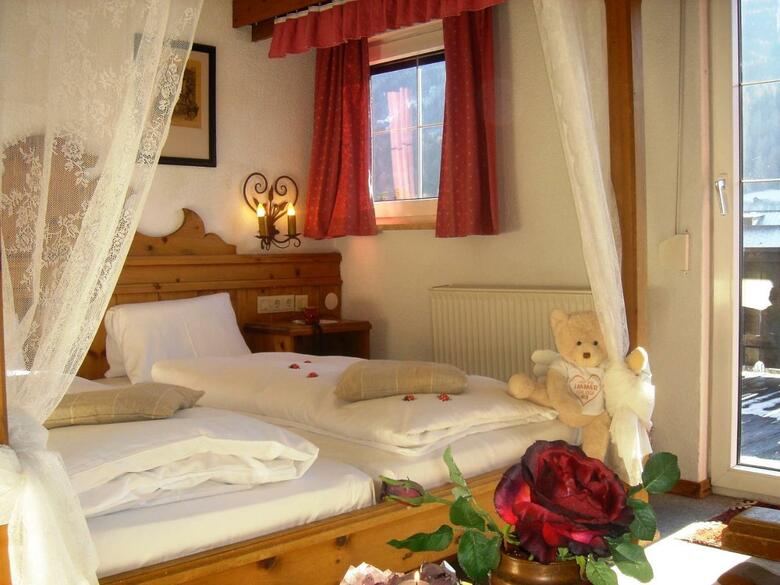 Alp Art Hotel G�tzens