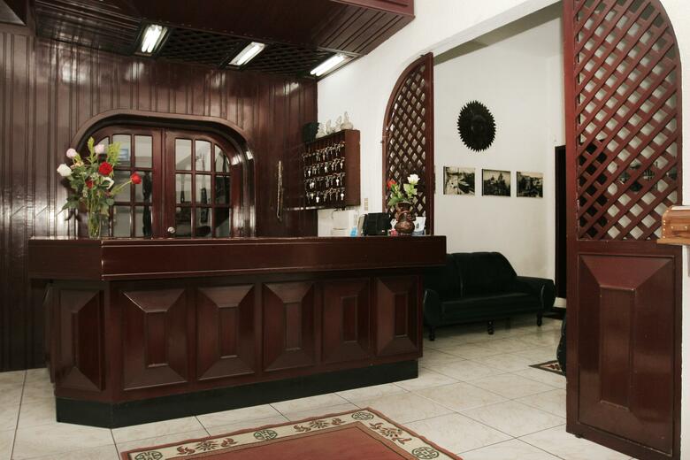 Hotel Huasi Continental
