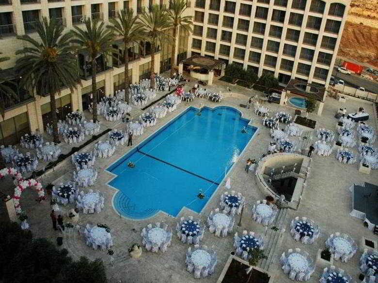Hotel Golden Crown