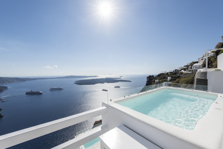 Hotel Aqua Luxury Suites