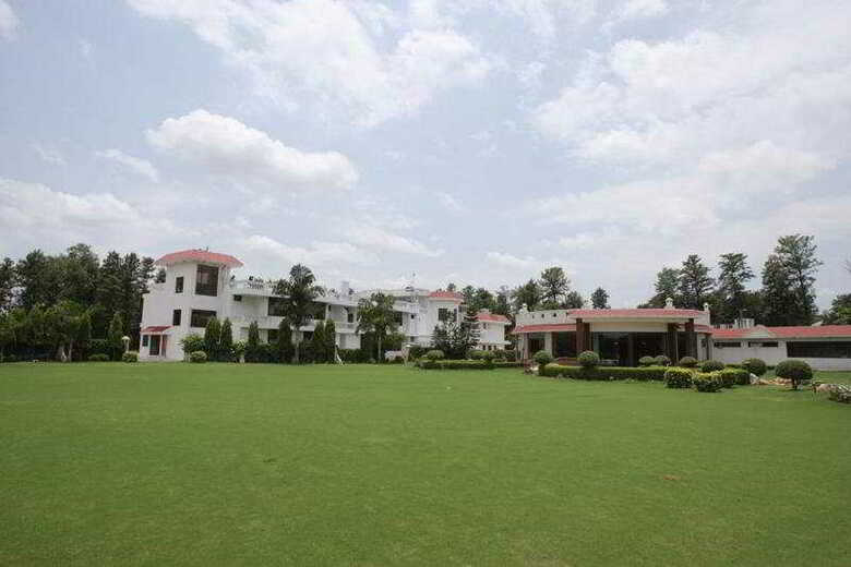 Clark Greens-airport Hotel & Spa Resort