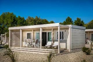 Hotel Valkanela Camping