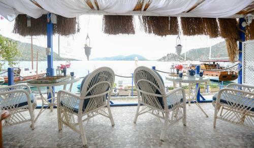 Blue Bosprina Hotel