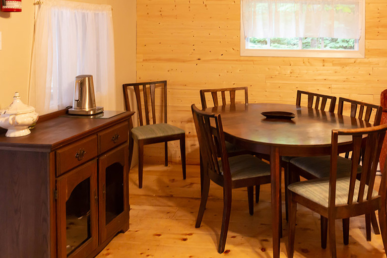 Hotel Mattawa River Cottages & Cardinal Restaurant