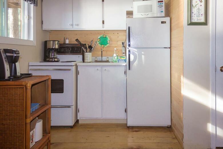 Hotel Mattawa River Cottages & Cardinal Restaurant