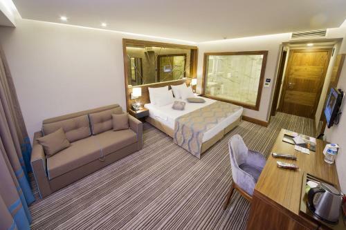 Artur Hotel