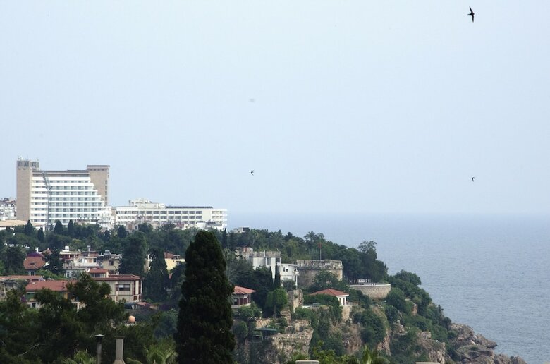 Ayhan Hotel