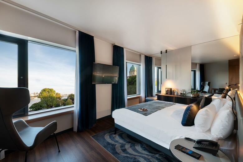 Hotel Clark